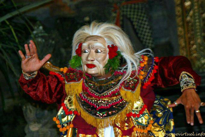 Uno dei personaggi Ubud Barong Danza - Bali