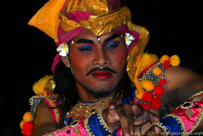 Linee pure, Ubud Barong - Bali