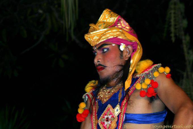 Regard guerriero, Ubud Barong Danza - Bali