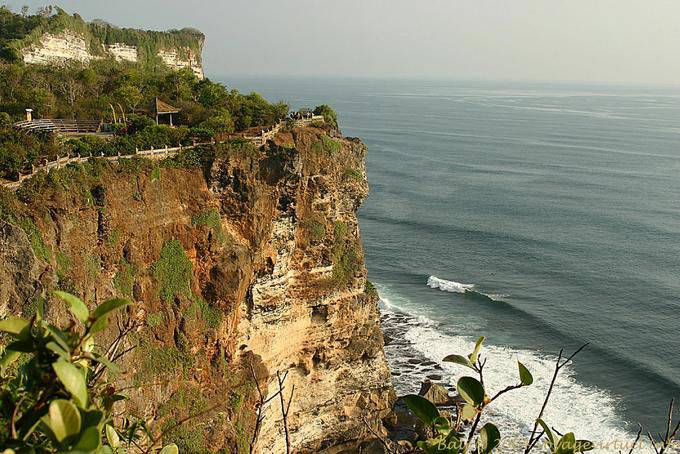 Vista dall'alto di Uluwatu scogliera - Bali