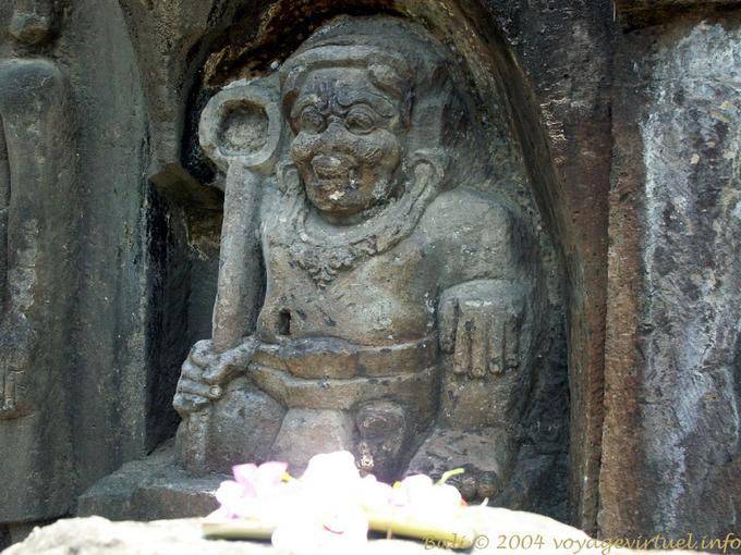 Divinità intagliato Yeh Puluh - Bali