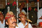 Musicisti estatica ballare Ramayana Nusa Dua, Bali.