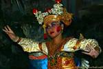 Ballerino Legong, Barong danza, Bali.
