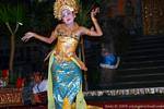 Ondeggiando danzatrice, Ubud Barong Danza, Bali.