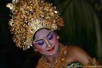 Corona della Regina Barong, danza balinese, Bali.