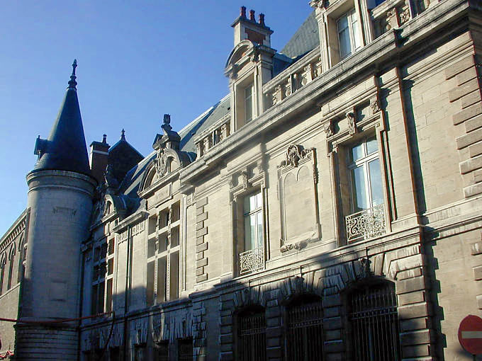 Besançon, torre rotonda Courthouse - Francia