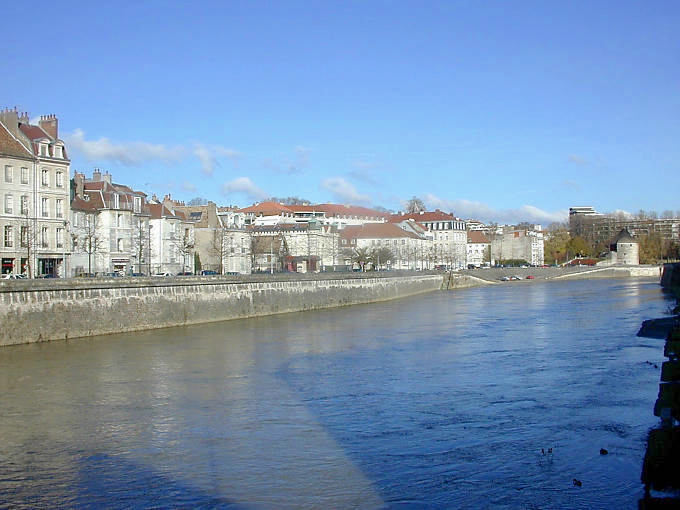 Besançon, Doubs dal Battant bridge, Strasburgo dock - Francia