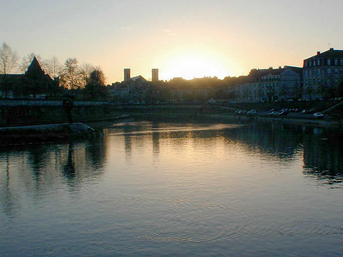 Besançon, Doubs al tramonto - Francia