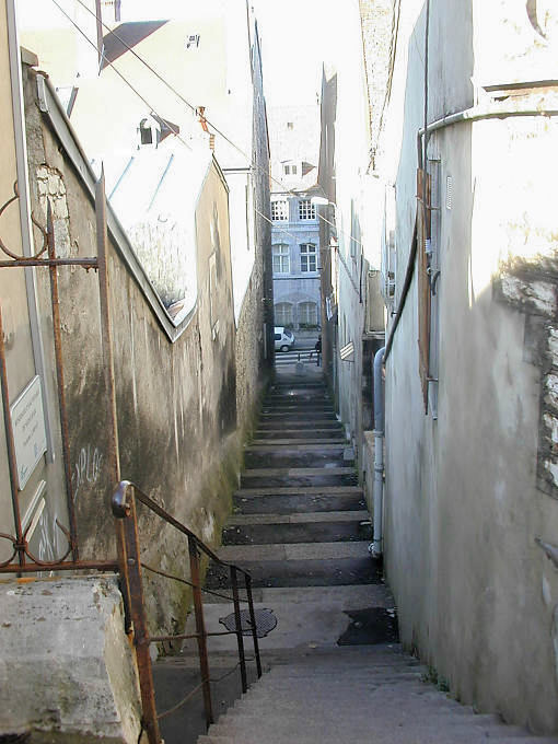 Besançon, traboule tra la rue du Cingle e rue Ernest Renan - Francia