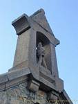 Granito Imp sulla casa con doccioni, percorsi Douaniers, Ploumanac'h, Bretagna, Francia.