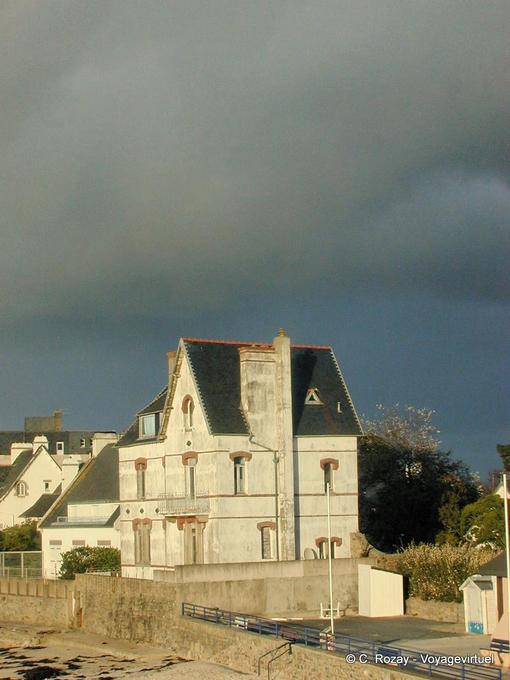 Tempesta sera a Bénodet, Bretagna - Francia