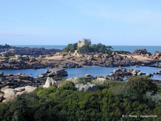 Il canale per l'isola di Costaérès, Saint-Guirec, Bretagna - Francia