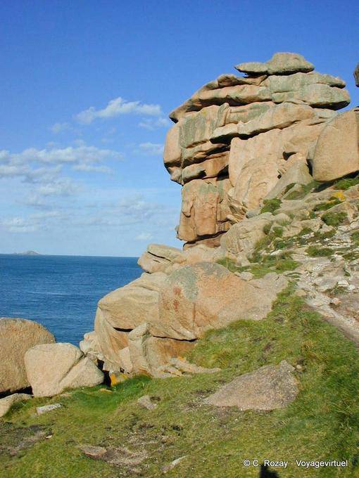 Tra rocce e Pors Kamor Skewell, Guardia Costiera Path. - Francia