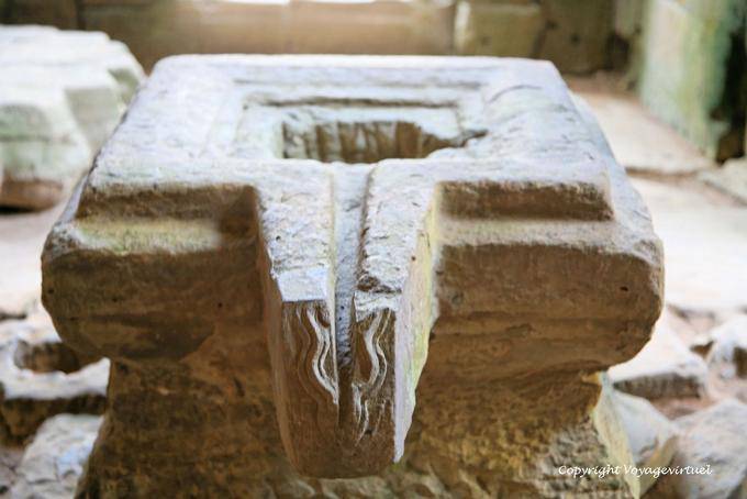 Base di un Linga Yoni-, Banteay Kdei, Angkor, Cambogia