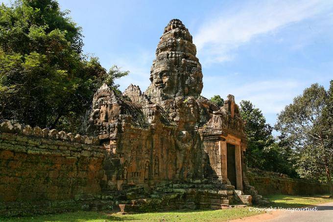 Gopura decorato incarnazioni del Buddha facce, Banteay Kdei, Angkor, Cambogia