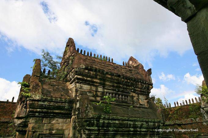 Vista laterale Mandapa di Banteay Samre, Angkor, Cambogia