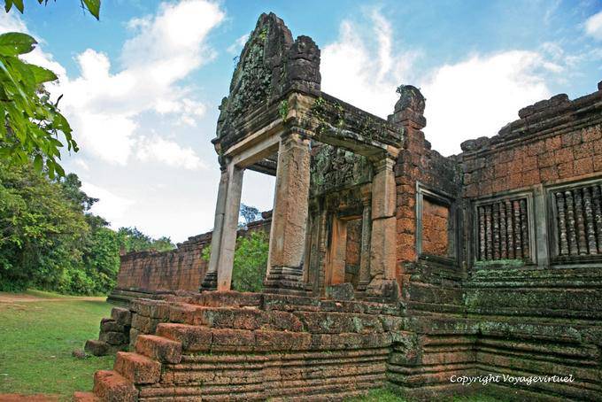 Al di fuori del gopura occidentale, di Banteay Samre, Angkor, Cambogia