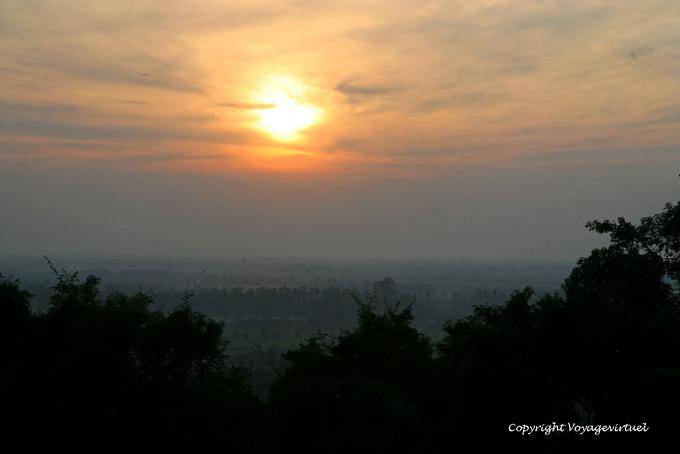 Tramonto da Phnom Bakheng, Angkor, Cambogia