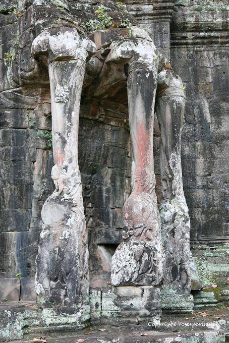Tre teste tronchi di elefante, Victory Gate, Angkor, Cambogia