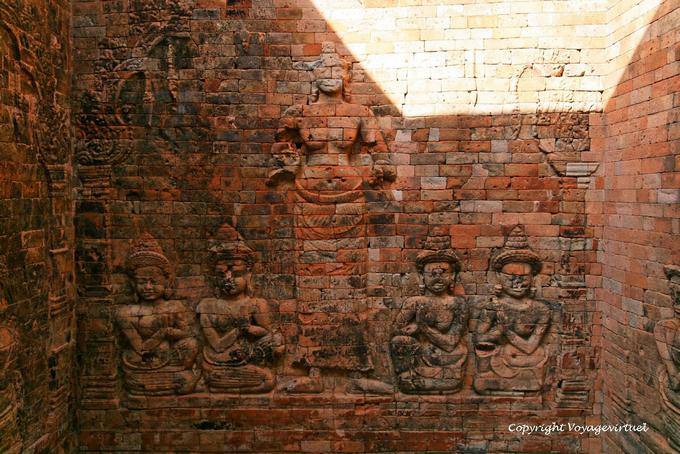 Lakshmi (moglie di Vishnu) e pregare, Prasat Kravan, Angkor, Cambogia