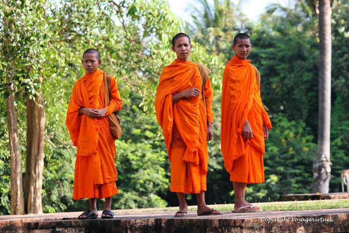I tre monaci di Prasat Kravan, Angkor, Cambogia