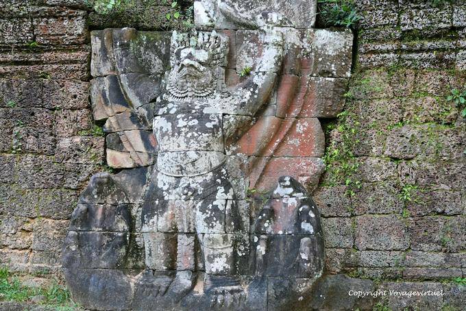 Rappresentazione di Garuda addestrato, Preah Khan, Angkor, Cambogia