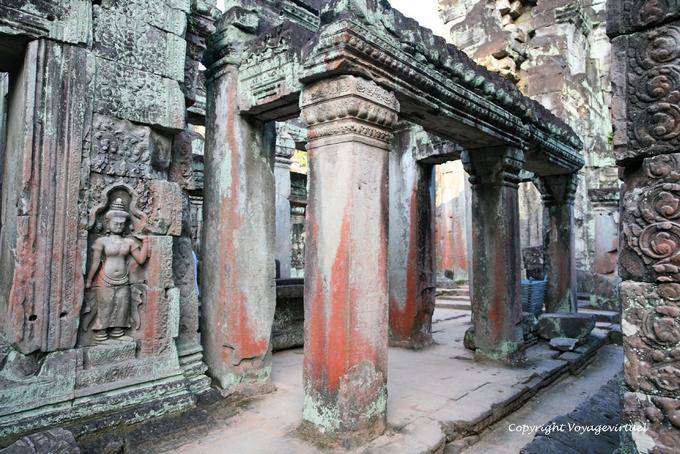 Colonne quadrate, Preah Khan, Angkor, Cambogia