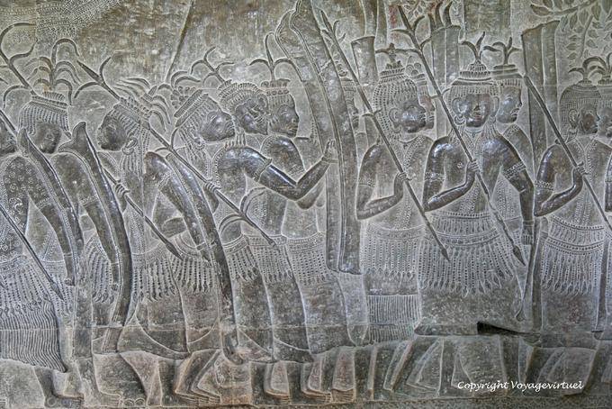 Spears e acconciature per i soldati parata, fresco, Angkor Wat, Angkor, Cambogia