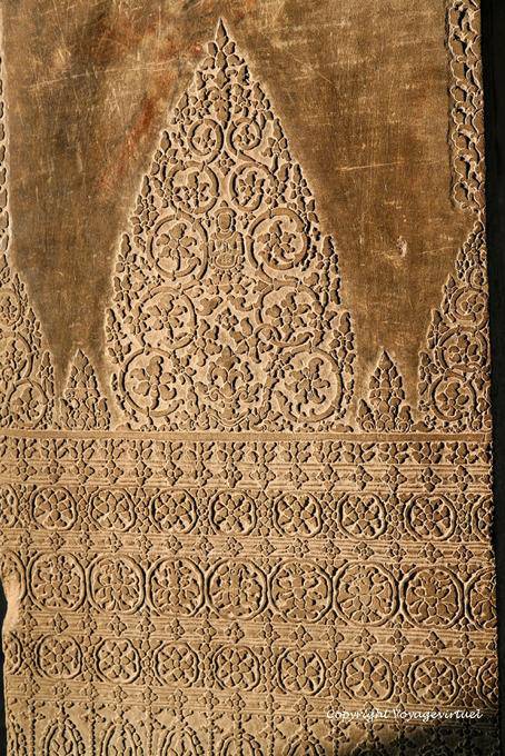 Finezza di motivi di un murale scolpito, Angkor Wat, Angkor, Cambogia