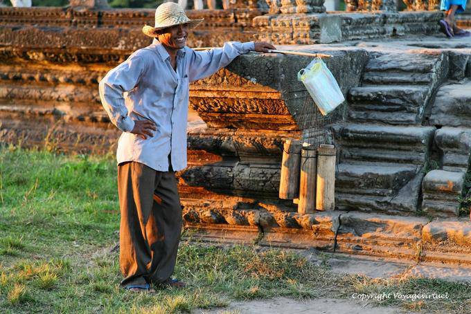Glutinoso venditore riso sul sito di Angkor Wat, Angkor, Cambogia