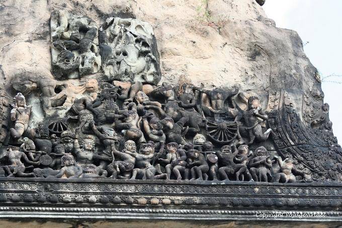 Frammento di una scena di lotta frenetica, Angkor Wat, Angkor, Cambogia