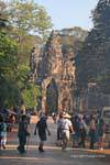 Porta Sud di Angkor Thom vista esterna della città, Cambogia.