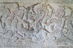 Guai al frammento guerriero vinti in rilievo, Angkor Wat, Cambogia.