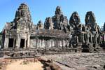 Facciata e nord gallerie Bayon Angkor Thom, Cambogia.