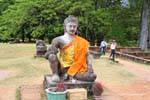 Copia della statua del re morto di lebbra, Terrazza del Re lebbroso, Angkor Thom, Cambogia.