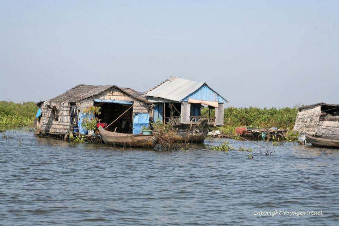 Fragile habitat galleggiante sul Tonle Sap - Cambogia