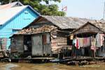 Molte persone vivono in povertà, Sap Tonle, Cambogia.