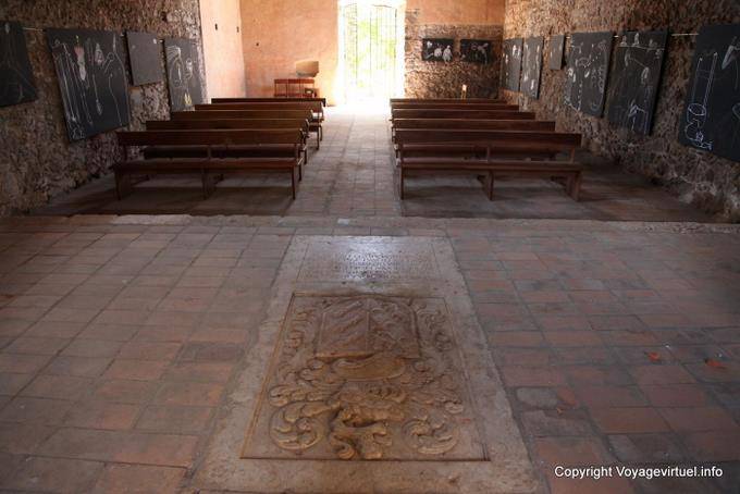 Santiago, Cidade Velha Igreja Sao Francisco Convento, lapide - Capo Verde