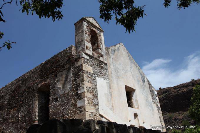 Santiago, Cidade Velha Igreja Sao Francisco Convento vista esterna - Capo Verde