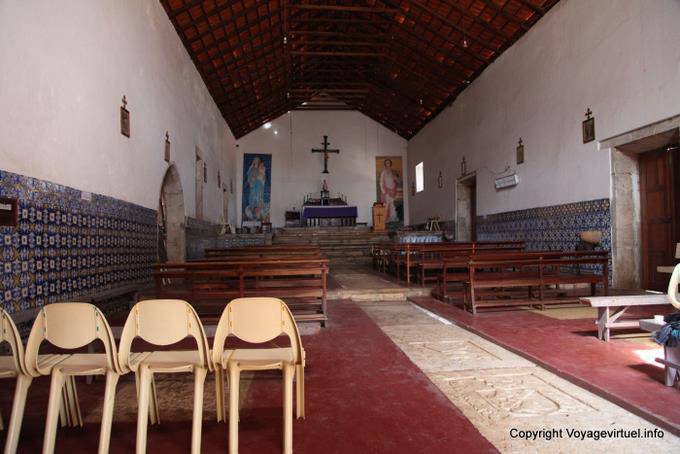 Santiago, Cidade Velha Igreja NS do Rosario nella navata - Capo Verde