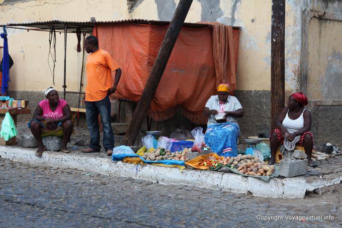 Mercato Santiago sulla strada - Capo Verde