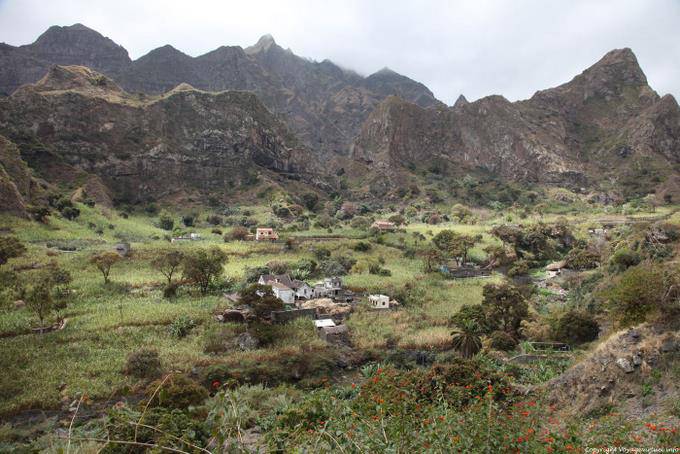 Santo Antão, Paúl, groguerie nella valle - Capo Verde