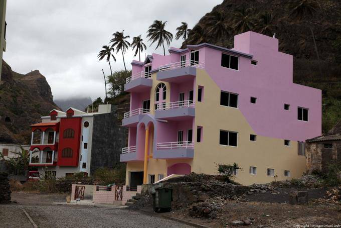 Santo Antão Ribeira Grande, case colorate - Capo Verde