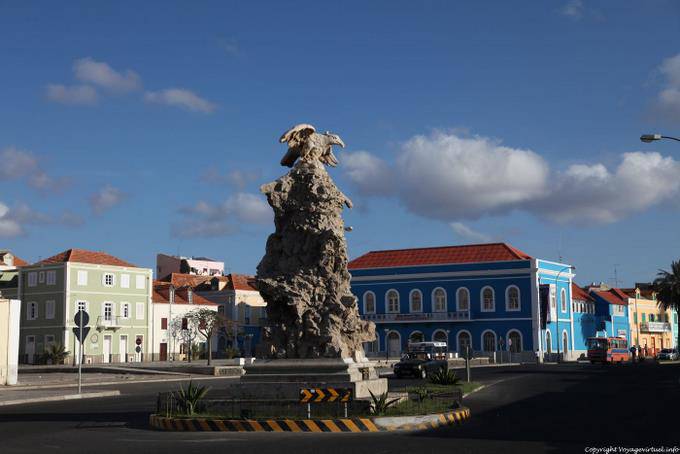 São Vicente, praca Aurelio Goncalves monumento, Mindelo - Capo Verde