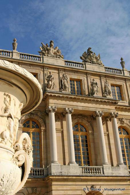 Palazzo di Versailles, Esterni