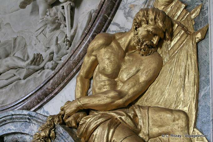 Captive in catene, War Room, Versailles