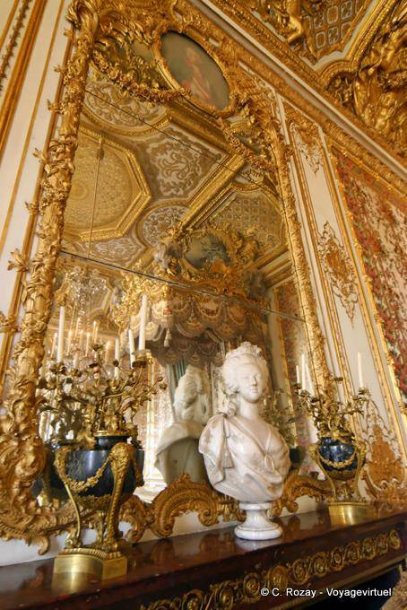 Appartamento Regina, il busto di Maria Antonietta di F. Lecomte, Versailles