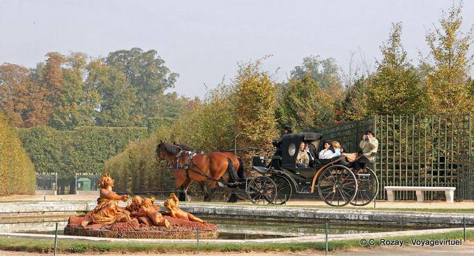 Carriage, e Cerere Fontana, da Th. Regnaudin Versailles