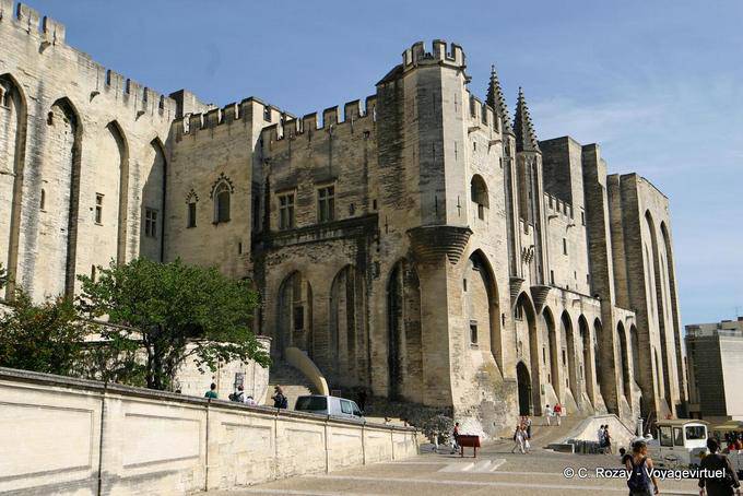 Torre Angolo tra la porta di Notre Dame e la porta di Champeaux, Palais des Papes, Avignon, Provenza, Francia