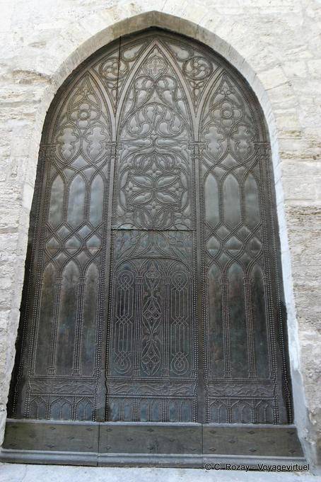 Vecchio vetrate, vista esterna, Avignon, Provenza, Francia